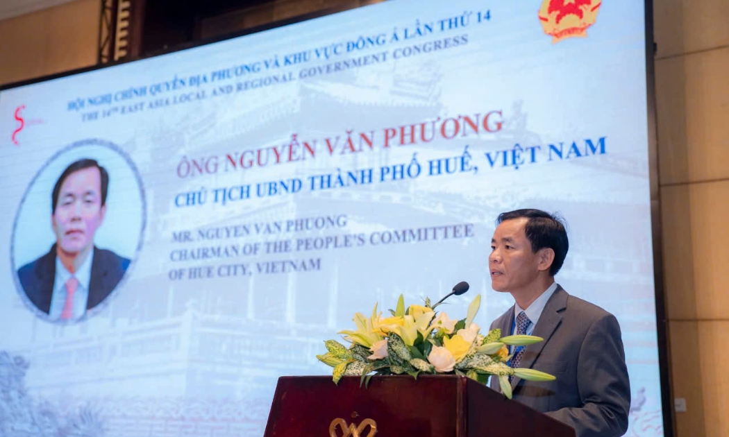 Chủ tịch UBND TP. Huế Nguyễn Văn Phương phát biểu tại hội nghị