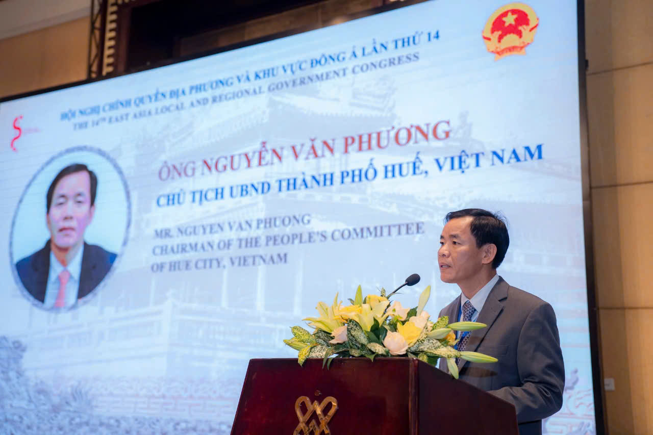 Chủ tịch UBND TP. Huế Nguyễn Văn Phương phát biểu tại hội nghị