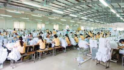 Vietnam's garment and textile exports hit $17.58bln in 5M