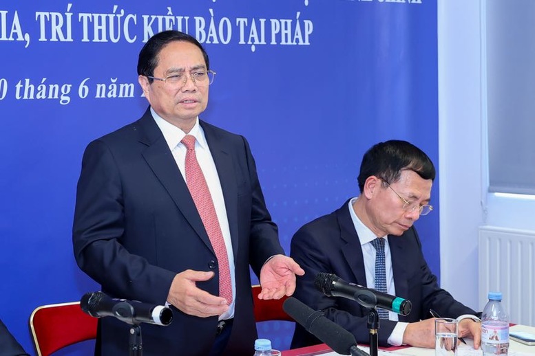 Thủ tướng Phạm Minh Ch&iacute;nh ph&aacute;t biểu tại buổi l&agrave;m việc - Ảnh: VGP.