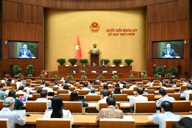 Quốc hội bắt đầu tuần làm việc đầu tiên của đợt 2 Kỳ họp thứ 9, xem xét, thông qua nhiều nội dung quan trọng.