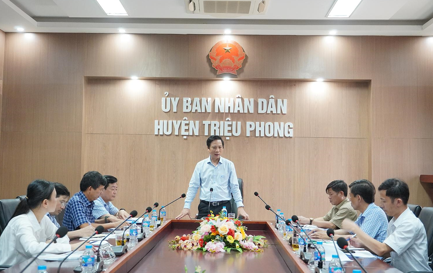 Quyền Chủ tịch UBND tỉnh Quảng Trị Ho&agrave;ng Nam kiểm tra, hướng dẫn c&ocirc;ng t&aacute;c vận h&agrave;nh thử nghiệm ch&iacute;nh quyền địa phương 2 cấp tại huyện Triệu Phong.