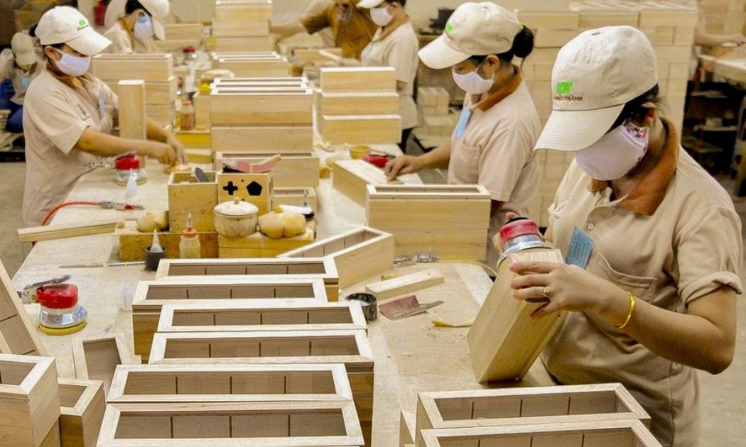 Xuất khẩu gỗ  và sản phẩm gỗ 5 tháng đầu năm 2025 đạt 6,99 tỷ USD, tăng 11,5% so với cùng kỳ năm trước.