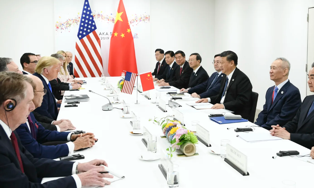 Chủ tịch Trung Quốc Tập Cận Bình gặp Tổng thống Mỹ Donald Trump tại Osaka, Nhật Bản, ngày 29/6/2019 trong nhiệm kỳ đầu tiên của ông Trump - Ảnh: Getty Images