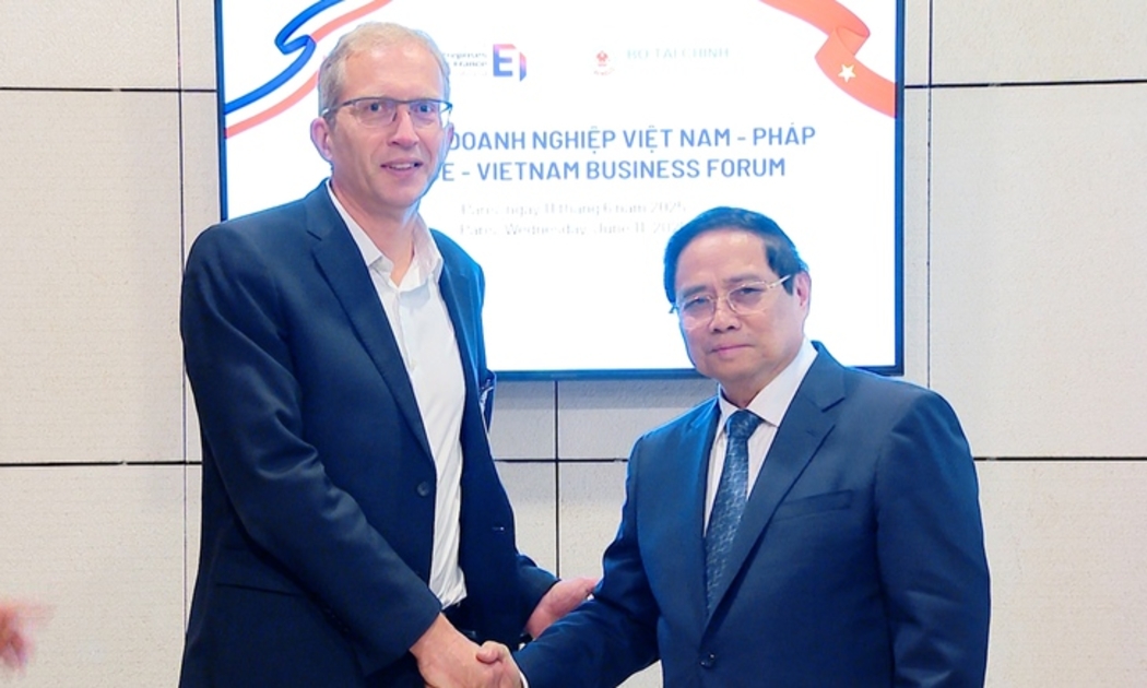 Thủ tướng Phạm Minh Chính tại buổi làm việc với ông Henri Poupart-Laffarge, Giám đốc điều hành Tập đoàn Alstom (Pháp). Ảnh: VGP