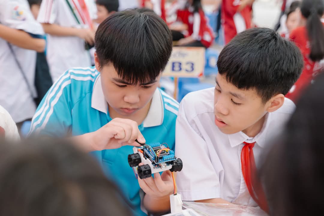 Học sinh được trải nghiệm tại cuộc thi Samsung Solve for Tomorrow (SFT) 2025.