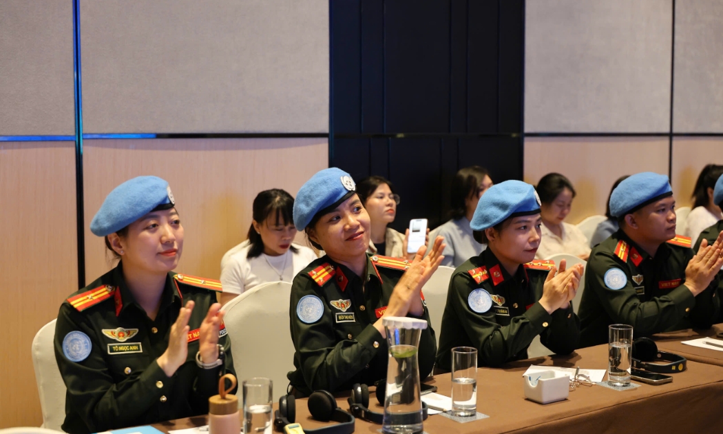 Các nữ sĩ quan công an tham gia lực lượng gìn giữ hòa bình Liên Hợp Quốc. Ảnh: Hoàng Thảo.