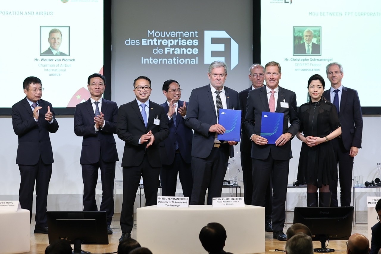 Lễ ký kết giữa Airbus và FPT diễn ra tại Paris trong khuôn khổ chuyến thăm chính thức Cộng hòa Pháp của Thủ tướng Phạm Minh Chính.