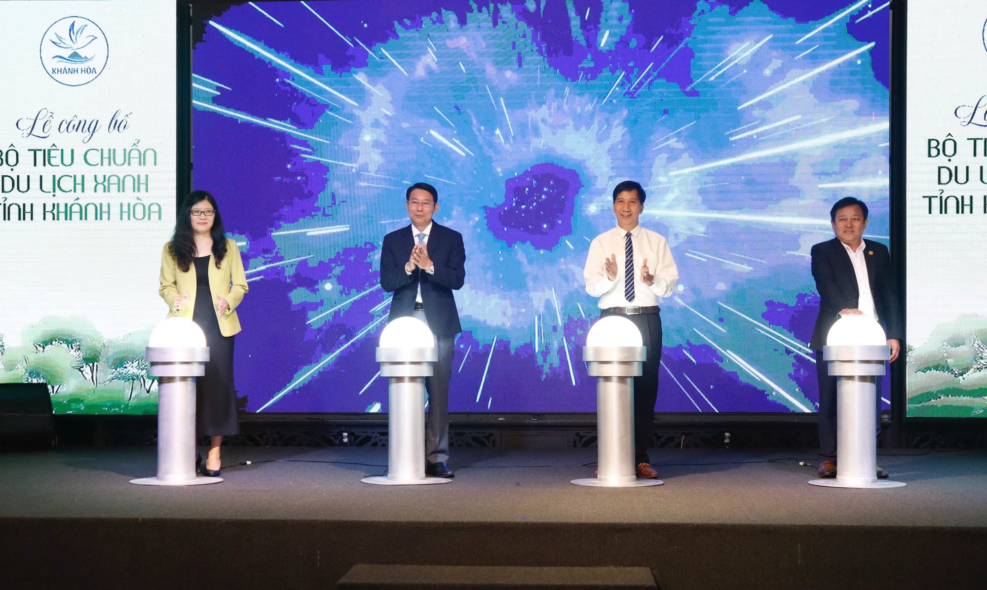Kh&aacute;nh H&ograve;a c&ocirc;ng bố Bộ ti&ecirc;u chuẩn du lịch xanh.
