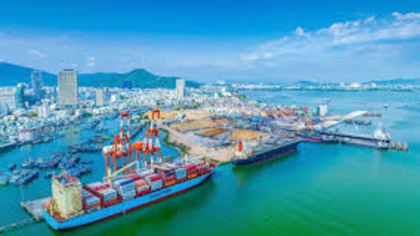 Sự kết hợp, hợp nhất các tỉnh, thành không chỉ là phép cộng về diện tích, dân số mà còn là phép nhân của GDP