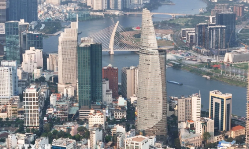 Trung tâm tài chính quốc tế: Việt Nam đi sau thì phải thực sự vượt trội mới thu hút được nhà đầu tư
