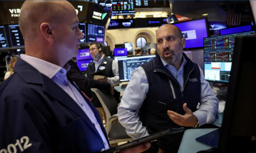 Chứng khoán Mỹ tăng điểm nhờ cổ phiếu Oracle, giá dầu giảm dù căng thẳng Trung Đông nóng lên