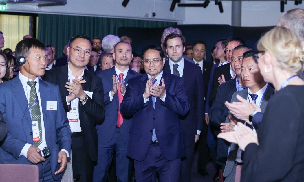 Thủ tướng Phạm Minh Chính chủ trì Diễn đàn doanh nghiệp Việt Nam – Thụy Điển có chủ đề “Chuyển đổi xanh, chuyển đổi số, đổi mới sáng tạo” - Ảnh: VGP