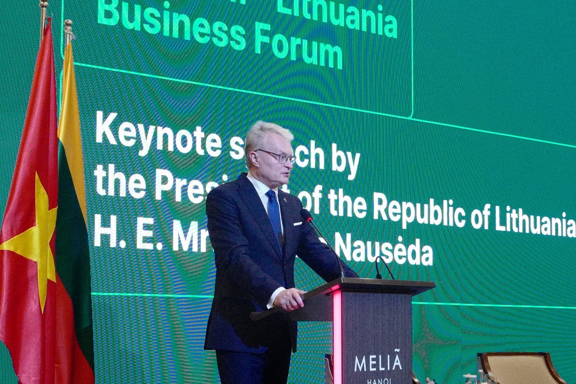Tổng thống Litva Gitanas Naus&eacute;da: 