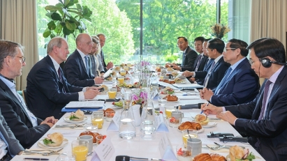 Swedish businesses asked to expand investment in Vietnam