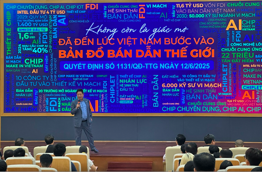 Chủ tịch FPT Trương Gia B&igrave;nh chia sẻ tại hội thảo &ldquo;Chương mới ng&agrave;nh B&aacute;n dẫn &ndash; Cơ hội của Việt Nam&rdquo;&nbsp;