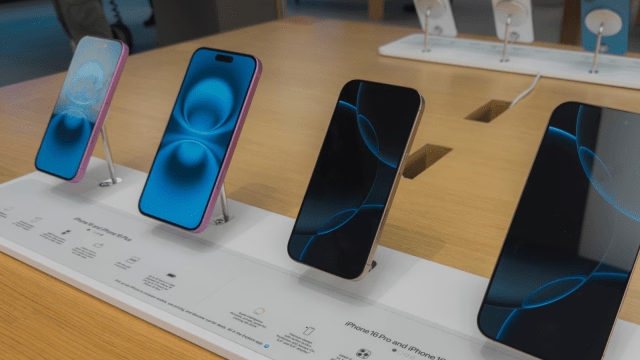 Trong tháng 5/2025, các lô hàng iPhone do Foxconn sản xuất tại Ấn Độ và xuất sang Mỹ đạt giá trị gần 1 tỷ USD. 