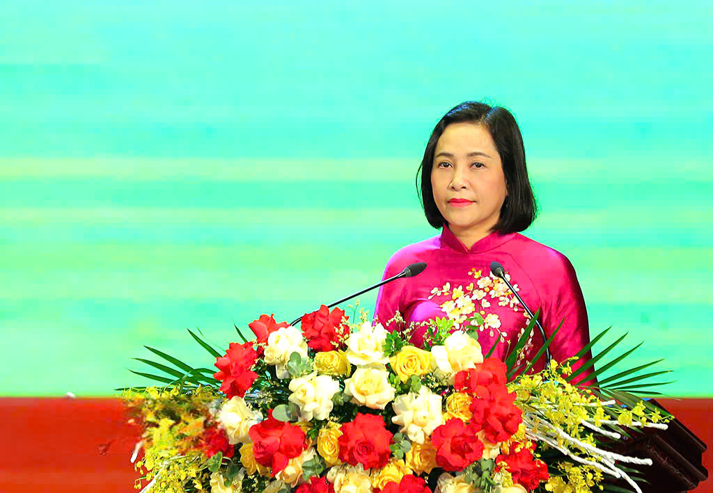 Bà Nguyễn Thị Thanh, Ủy viên Trung ương Đảng, Phó Chủ tịch Quốc hội