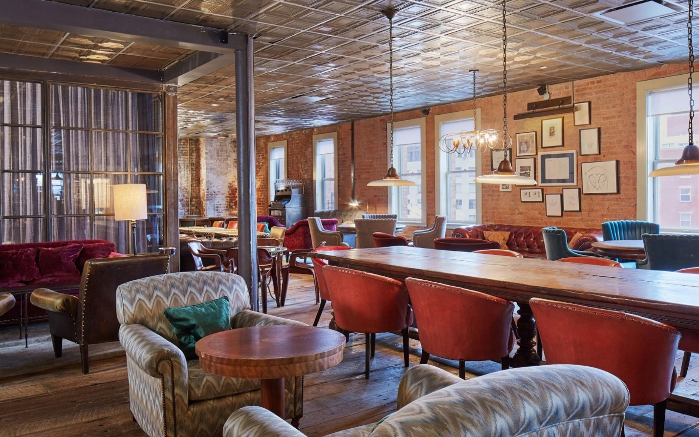 Soho House là câu lạc bộ thành viên riêng tư được yêu thích bởi sự tin cậy, kết nối phi thường.