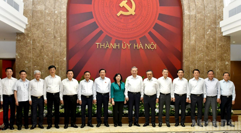 Tổng Bí thư Tô Lâm và các đại biểu. Ảnh: Báo Nhân dân.