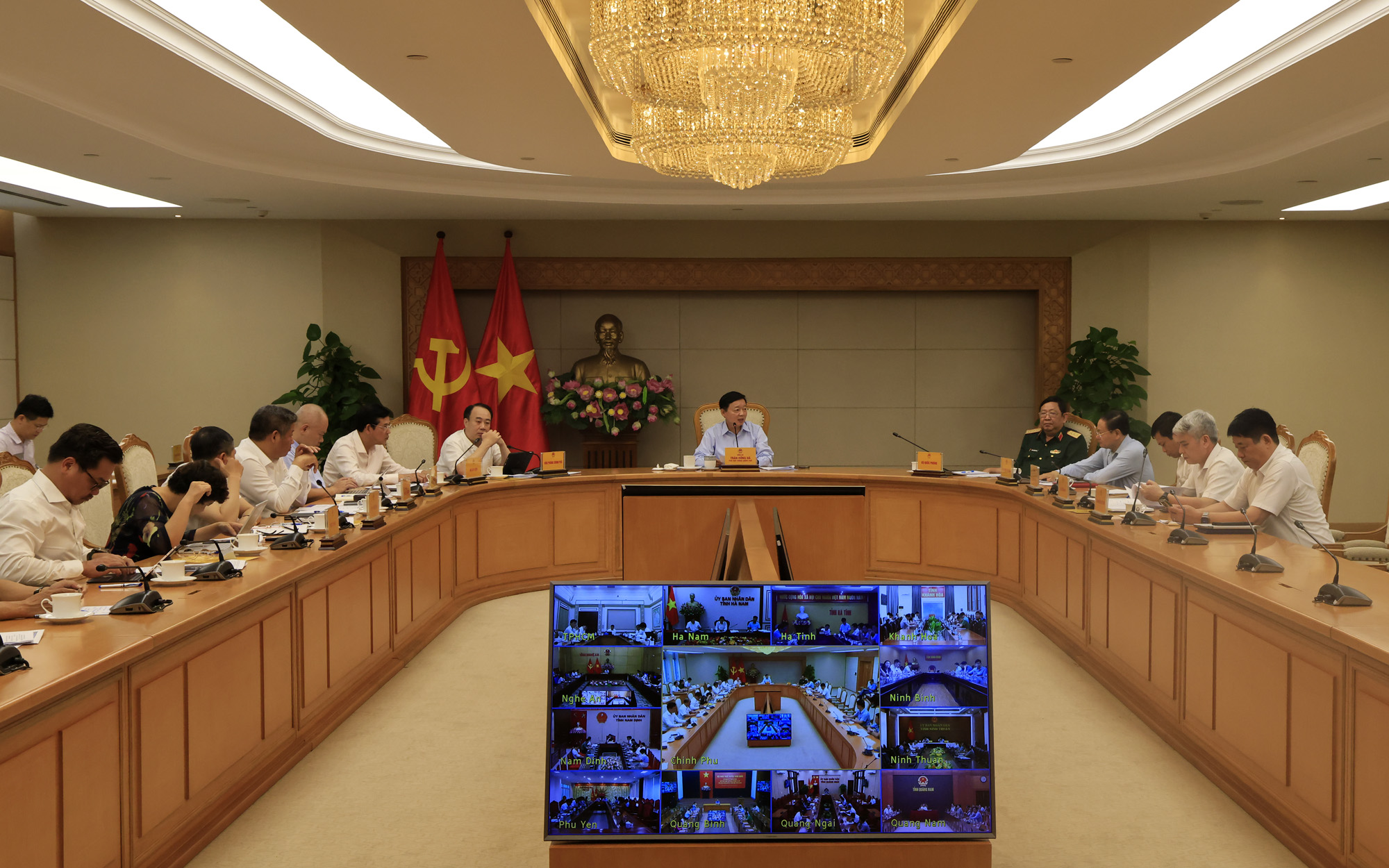 To&agrave;n cảnh cu&ocirc;c họp - Nguồn:&nbsp;Ảnh: VGP/Minh Kh&ocirc;i.