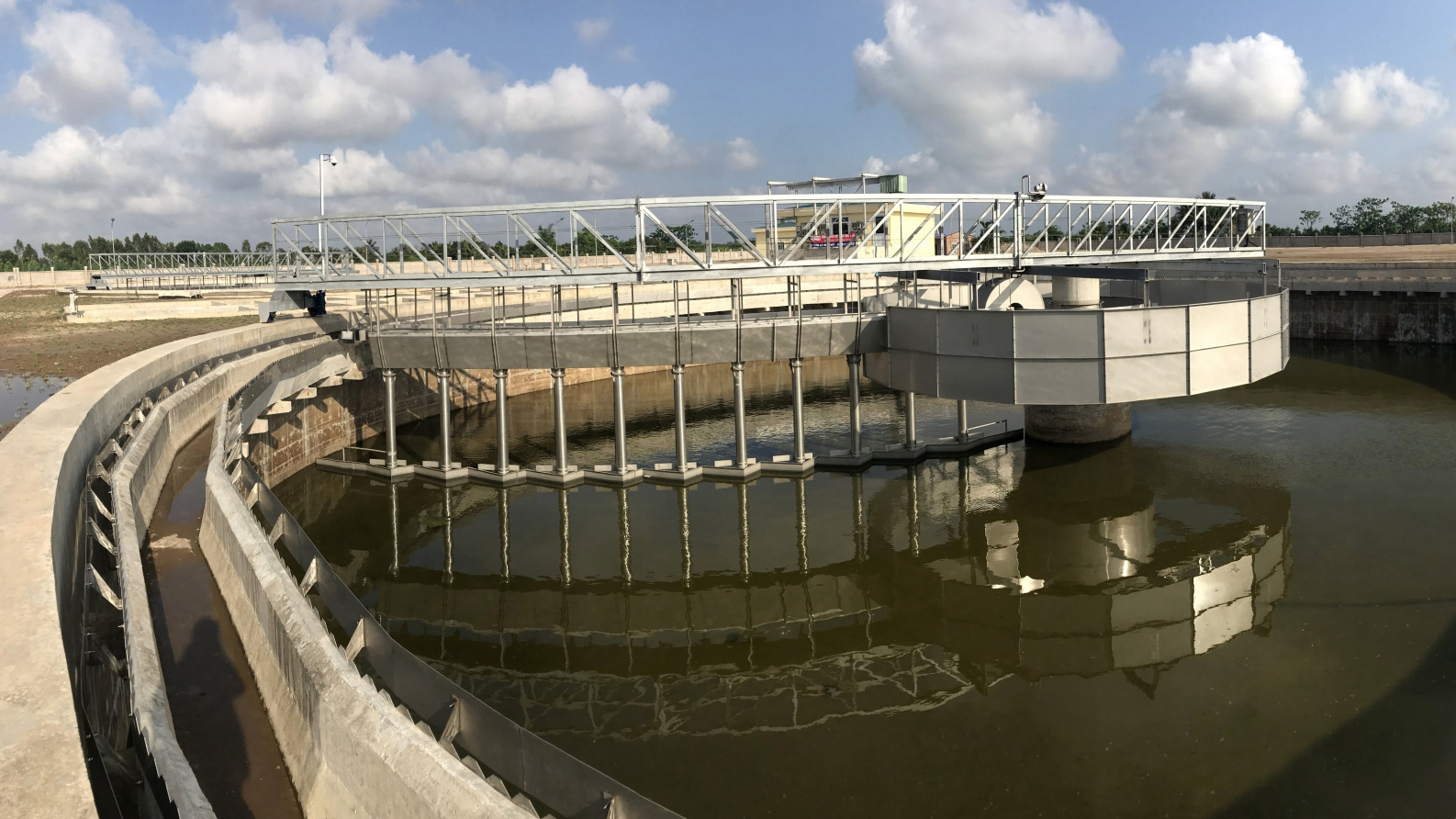 Nhà máy xử lý nước thải Vĩnh Niệm thuộc dự án Thoát nước mưa, nước thải và quản lý chất thải rắn thành phố Hải Phòng.