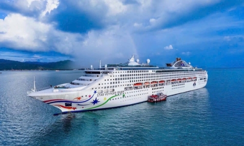 Du lịch du thuyền “gây sốt” với khách Việt