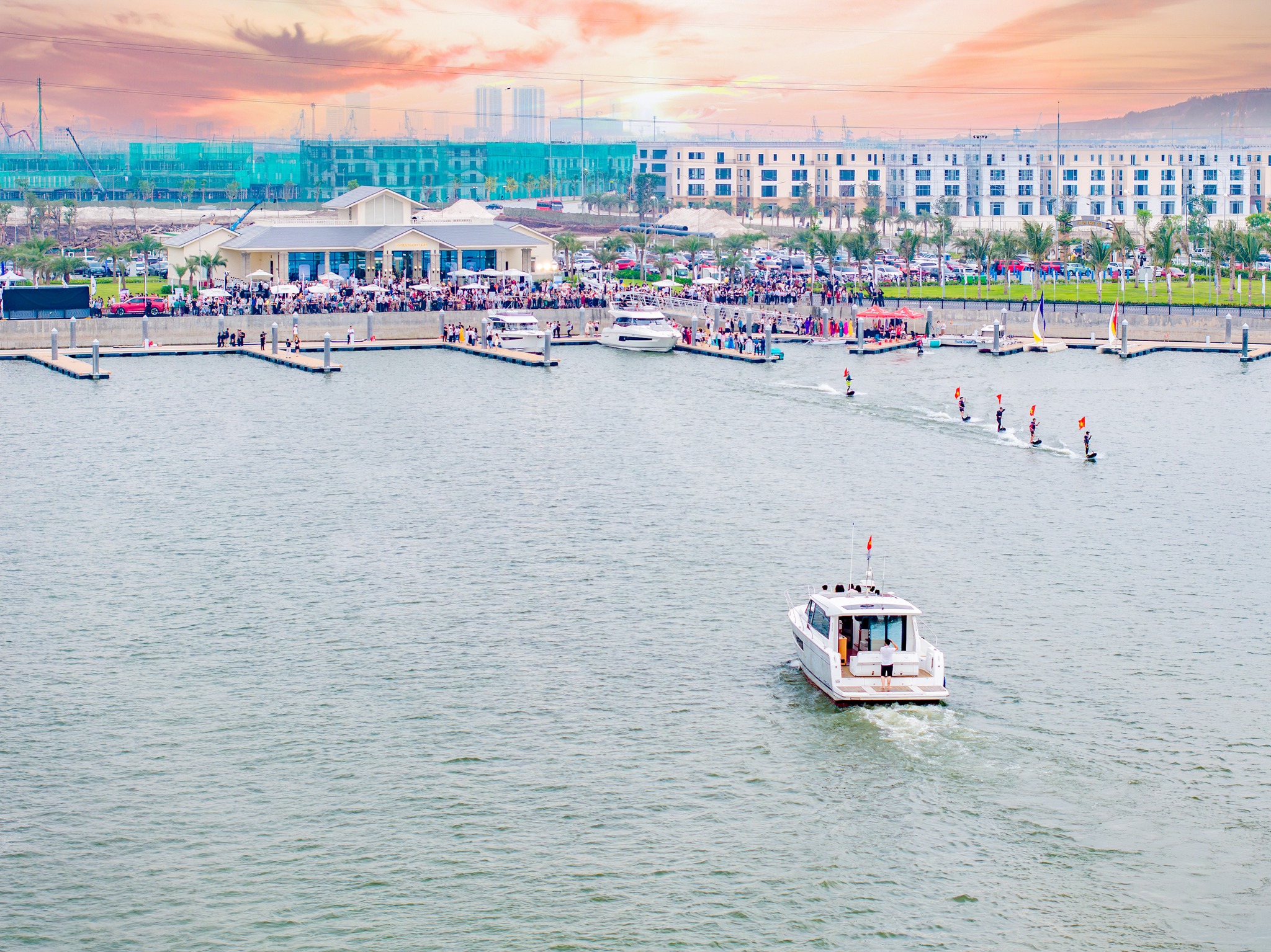 Lễ khai trương bến du thuyền Royal Marina tại Vinhomes Vũ Yên (Hải Phòng).