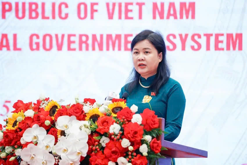 B&agrave; Nguyễn Phương Thủy, Ph&oacute; Chủ nhiệm Ủy ban Ph&aacute;p luật v&agrave; Tư ph&aacute;p của Quốc hội, th&ocirc;ng tin về&nbsp;một số nội dung cơ bản của Nghị quyết sửa đổi, bổ sung một số điều của Hiến ph&aacute;p năm 2013.