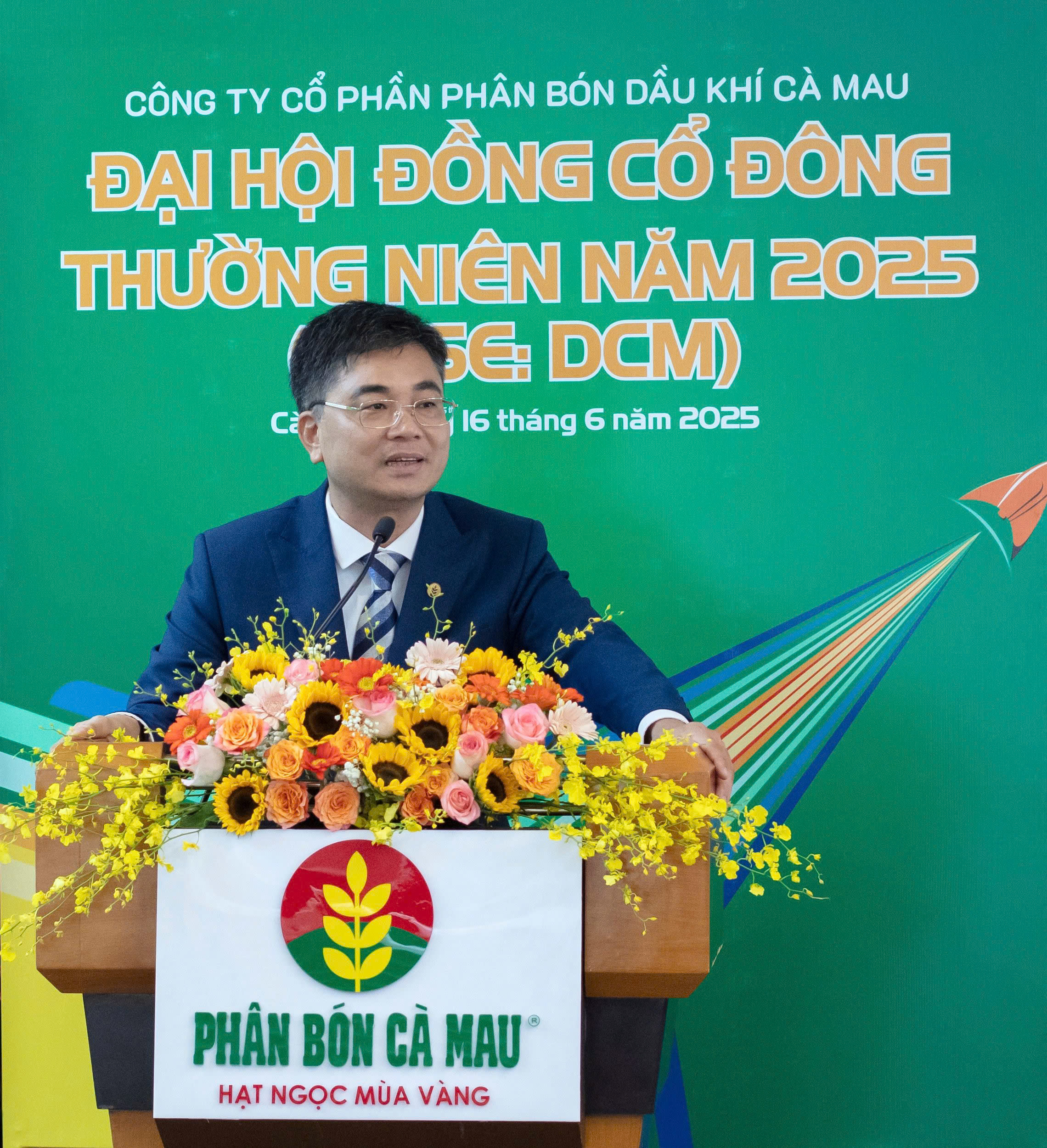 Chủ tịch HĐQT Trần Ngọc Nguy&ecirc;n cho biết PVCFC l&agrave; một trong hai doanh nghiệp nhận Giải thưởng Quản trị vượt tu&acirc;n thủ, khẳng định năng lực quản trị minh bạch, chuy&ecirc;n nghiệp v&agrave; ph&aacute;t triển bền vững.