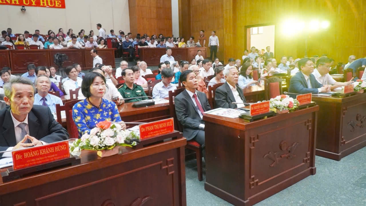 Ban Thường vụ Thành ủy Huế tổ chức Lễ kỷ niệm 100 năm Ngày Báo chí Cách mạng Việt Nam