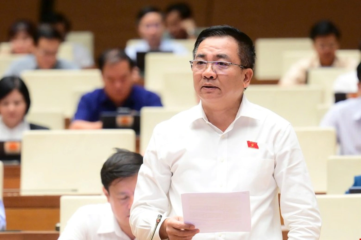 Đại biểu Nguyễn Minh Đức ph&aacute;t biểu thảo luận.