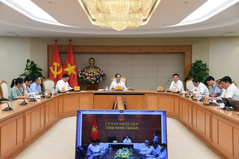 To&agrave;n cảnh cuộc họp - Ảnh: VGP.
