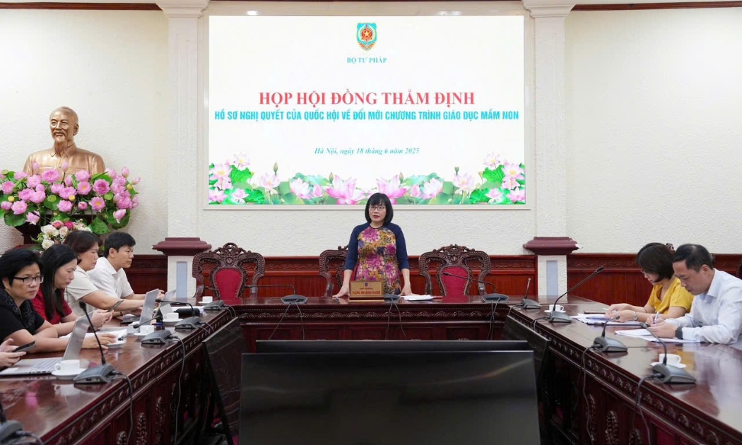 Quang cảnh phiên họp. Ảnh: CTV.