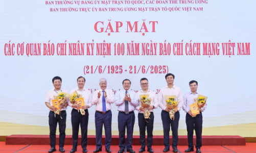 Khuyến khích sự tham gia của báo chí vào công tác giám sát, phản biện xã hội