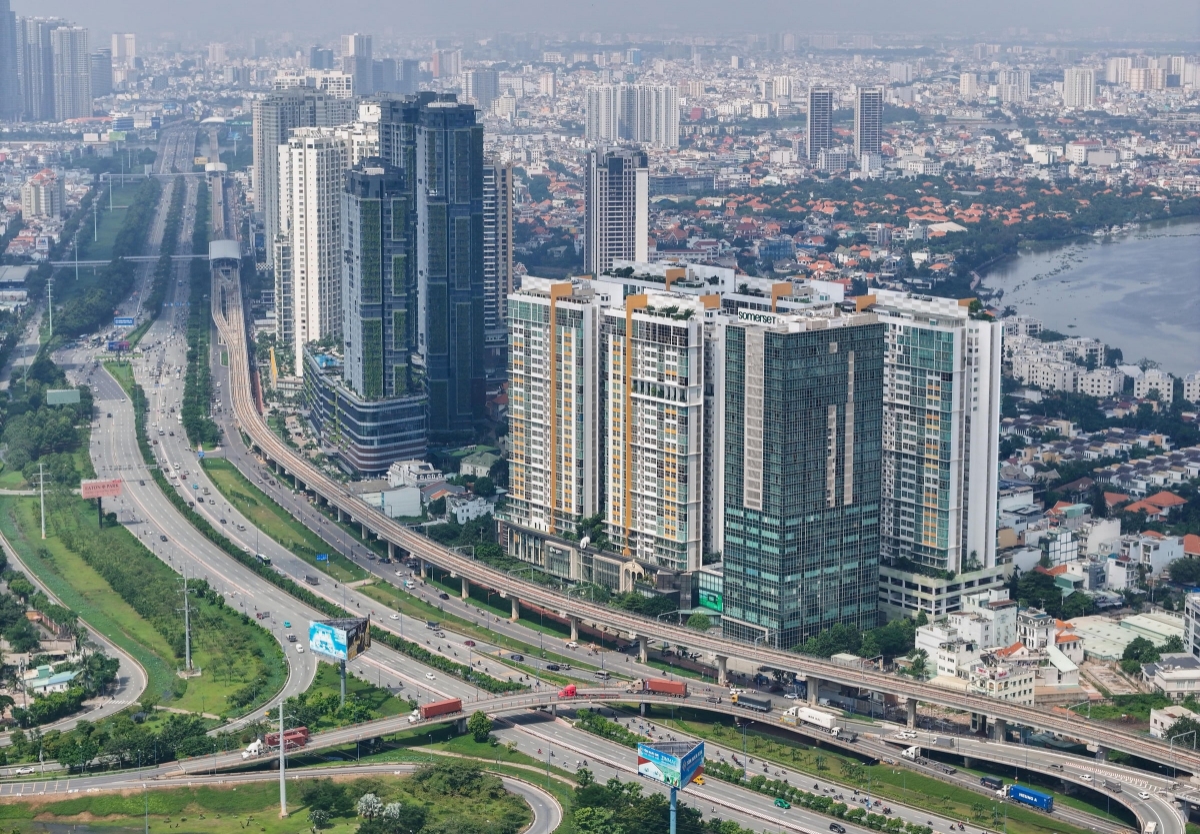 Hạ tầng tỷ USD chắp c&aacute;nh bất động sản khu Đ&ocirc;ng. (Ảnh: Quỳnh Trần).