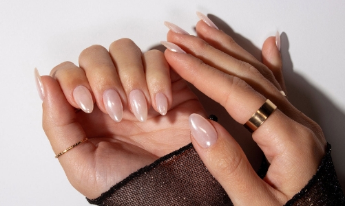 Những xu hướng làm đẹp bàn tay của mùa hè 2025