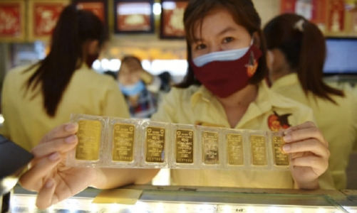 Chính sách thị trường vàng đổi chiều: Doanh nghiệp bán lẻ trang sức hưởng lợi thế nào? 