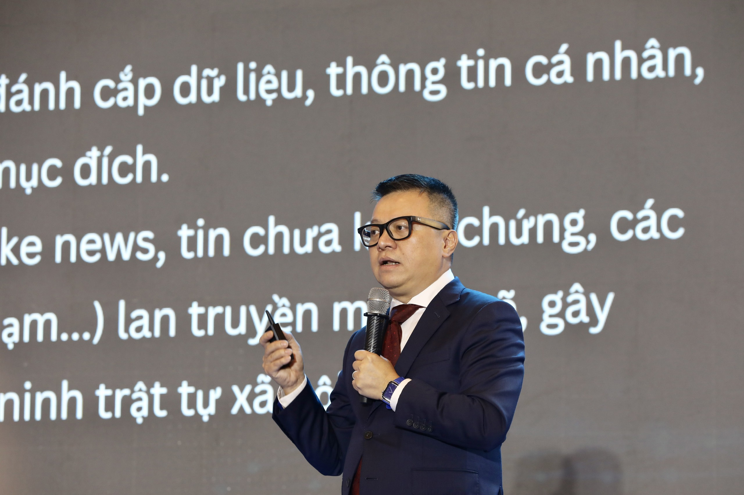 Các phiên thảo luận chuyên sâu về các chủ đề "nóng" sẽ là không gian để đội ngũ báo chí cả nước cùng chia sẻ kinh nghiệm, đổi mới tư duy và tìm hướng đi trong bối cảnh chuyển đổi số, toàn cầu hóa ngày càng mạnh mẽ.