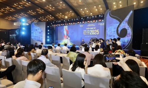 Khai mạc Diễn đàn Báo chí toàn quốc 2025: Nhận diện những sai lầm lớn của báo chí và thách thức trong kỷ nguyên số