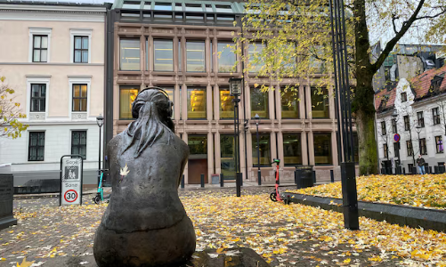 Chiến tranh và thuế quan làm thay đổi đường đi lãi suất ở nhiều quốc gia