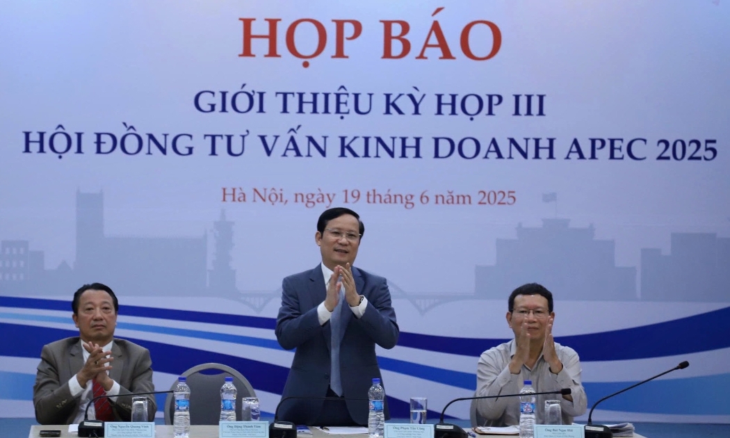 Họp báo giới thiệu về Kỳ họp III Hội đồng tư vấn kinh doanh APEC (ABAC III)