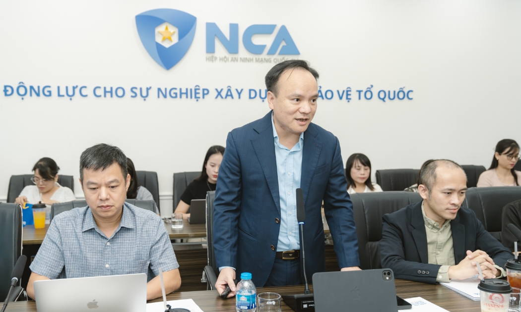 Thượng tá Lê Xuân Thuỷ, Giám đốc Trung tâm An ninh mạng quốc gia, Cục A05 (Bộ Công an) phát biểu tại Toạ đàm.