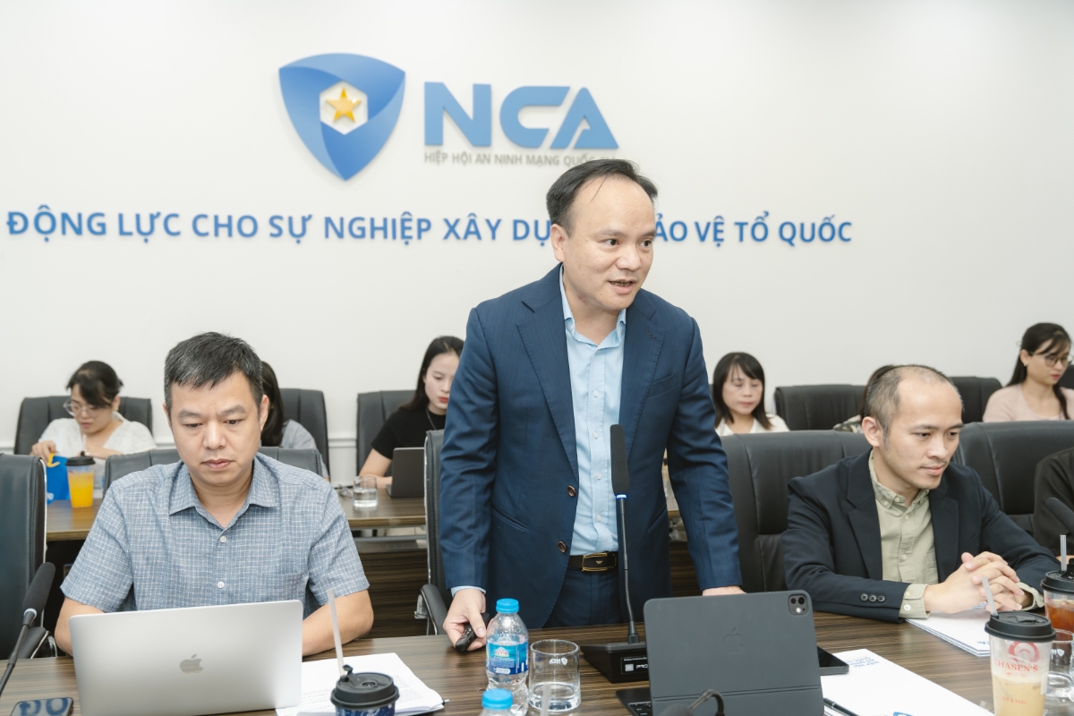 Thượng tá Lê Xuân Thuỷ, Giám đốc Trung tâm An ninh mạng quốc gia, Cục A05 (Bộ Công an) phát biểu tại Toạ đàm. 