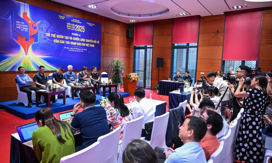 Phiên thảo luận Trí tuệ nhân tạo và chiến lược chuyển đổi số của các tòa soạn báo chí Việt Nam diễn ra vào sáng 20/6