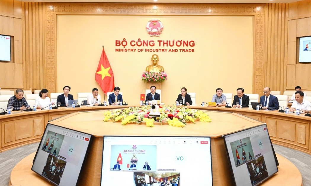 Phiên đàm phán diễn ra theo hình thức trực tuyến vào lúc 21h00 ngày 19 tháng 6 năm 2025 (giờ Việt Nam).