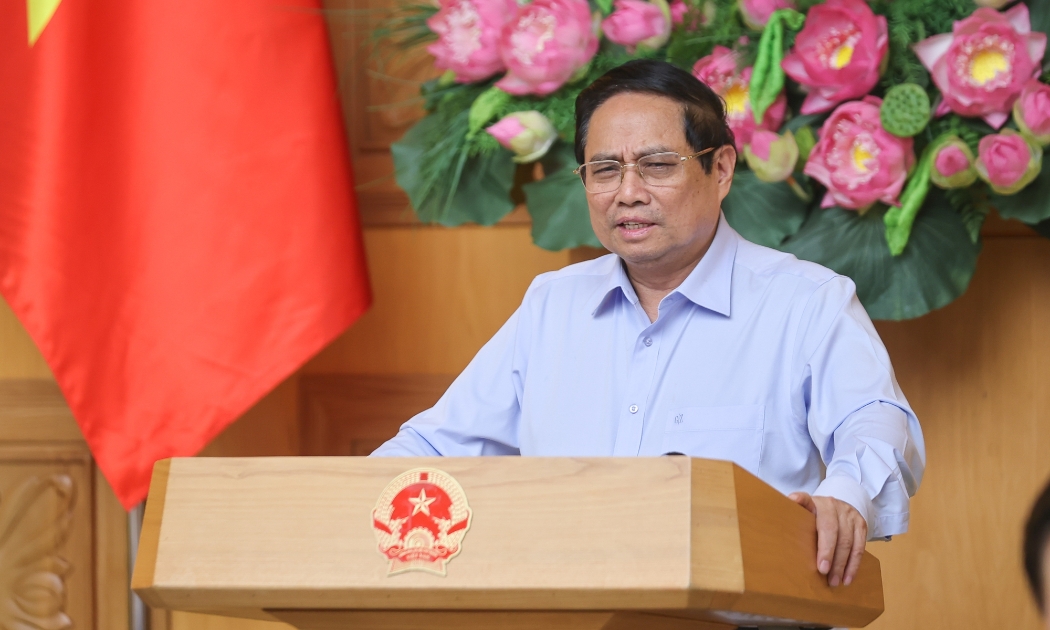 Thủ tướng yêu cầu tập trung xử lý nhiều vấn đề liên quan trong quá trình sắp xếp, triển khai mô hình chính quyền địa phương 2 cấp - Ảnh: VGP