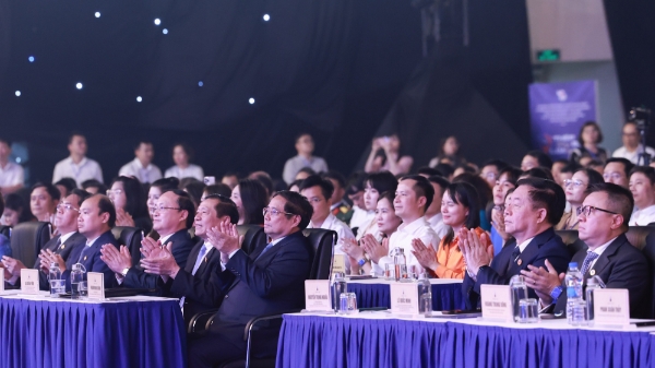 Thủ tướng: Đảng, Nhà nước và Nhân dân đặt niềm tin, hy vọng vào Báo chí Cách mạng với 'thép trong bút, lửa trong tim'