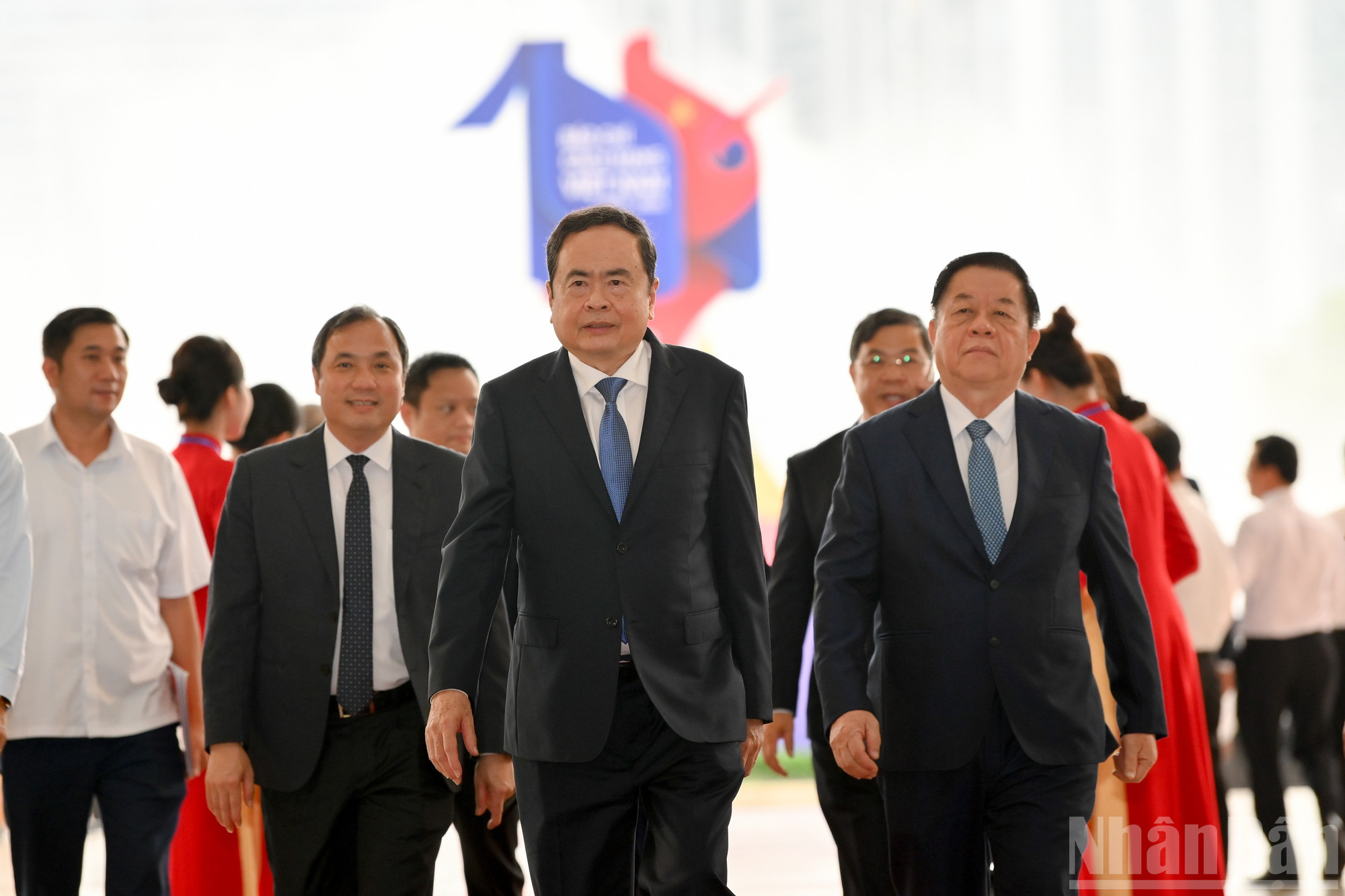 Chủ tịch Quốc hội Trần Thanh Mẫn, Trưởng Ban Tuy&ecirc;n gi&aacute;o v&agrave; D&acirc;n vận Trung ương Nguyễn Trọng Nghĩa dự Hội b&aacute;o to&agrave;n quốc.