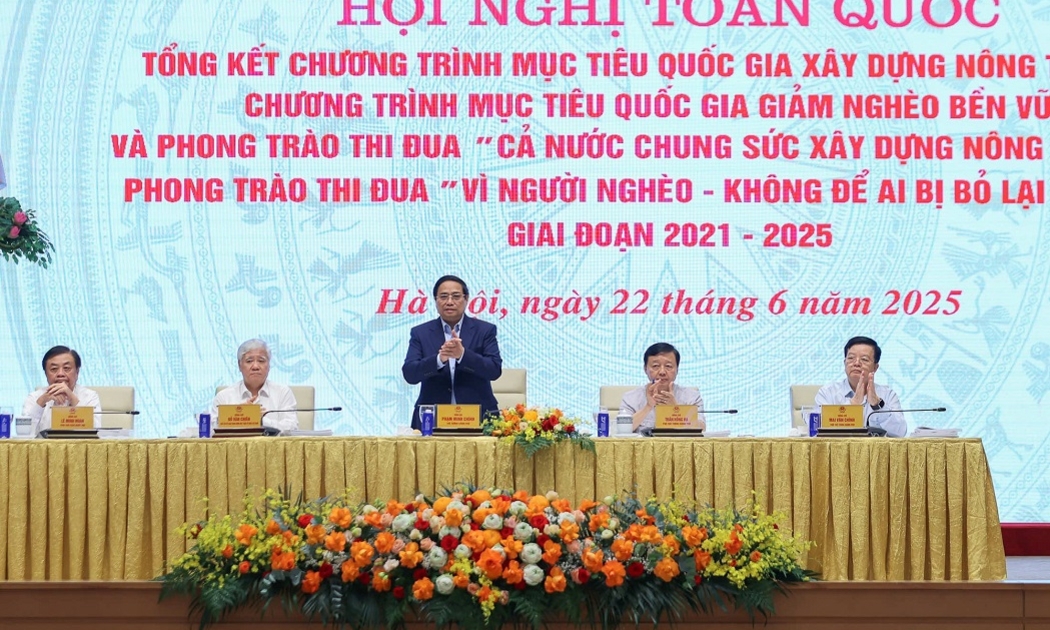 Thủ tướng Phạm Minh Chính chủ trì hội nghị. Ảnh VGP.